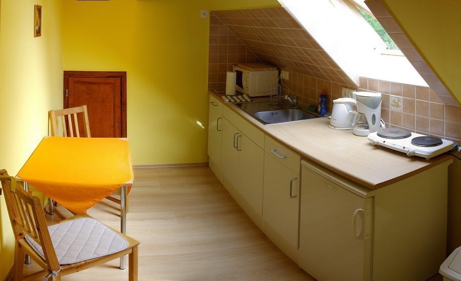 Kondics Apartmanhaz シャールヴァール エクステリア 写真